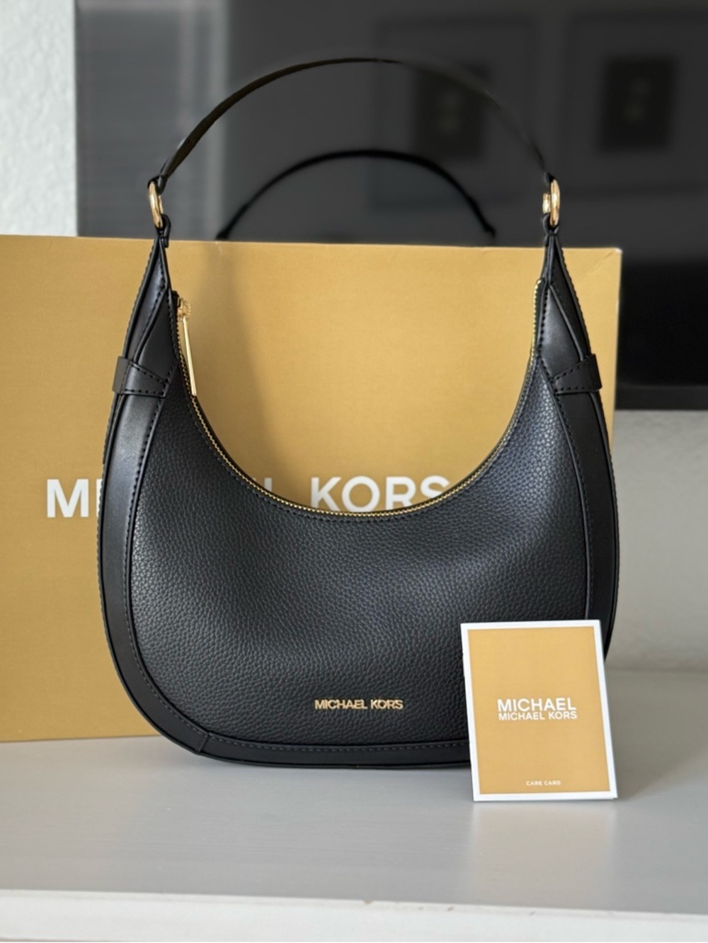 NWT RETAIL $379 Michael Kors Signature Black Preston Hobo Shoulder Bag